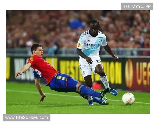 从河床到上海：揭秘青训教练阿哲的足球之路，为何模式难以复制？