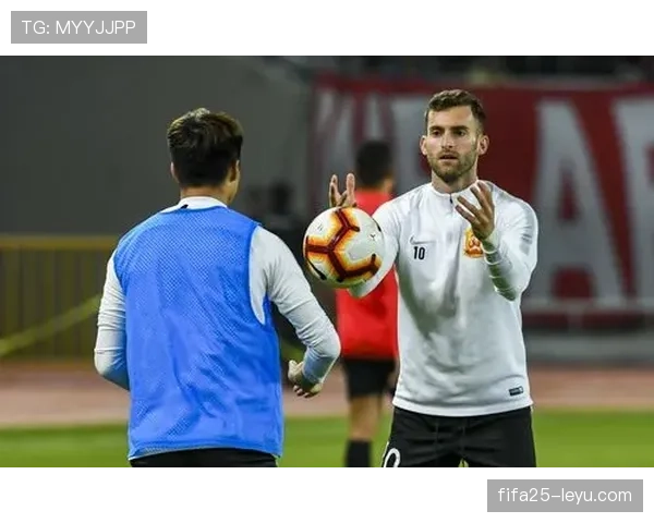 西甲豪门再添强援，阵容深度升级引球迷期待