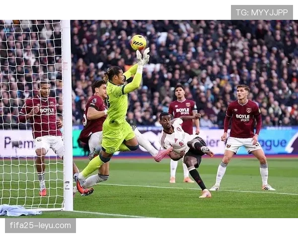 伊萨克高效破门助球队强势冲击联赛冠军